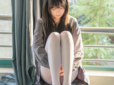 白丝清纯少女可爱图片资源